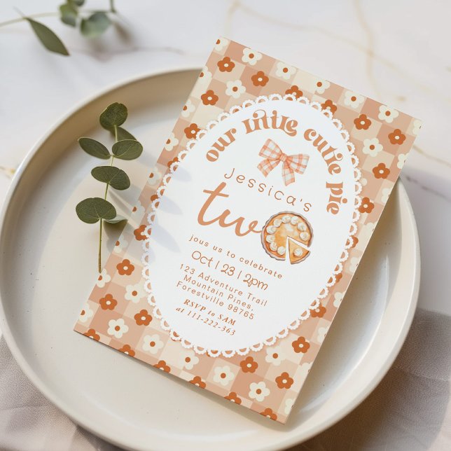 Invitación Little Cutie Pie es fiesta de 2 años (Subido por el creador)