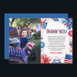 Invitación Little Firecracker 4 Of July Birthday Gracias<br><div class="desc">Little Firecracker 4 of July Birthday Gracias Tarjeta _____________________________________ Perfecto para el seguimiento de la celebración festiva de su hijo, esta tarjeta presenta colores vivos rojo, blanco y azul con fuegos artificiales y estrellas juguetonas. El diseño capta el espíritu patriótico del 4 de julio, lo que hace que sea una...</div>