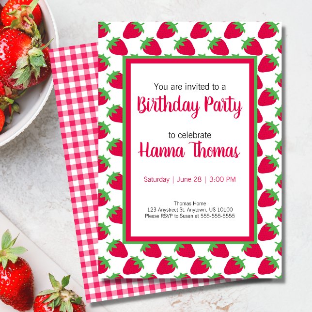 Invitación Little Girl Strawberry Pattern Green Pink Birday (Little Girl Strawberry Pattern Green Pink Birthday Invitation)