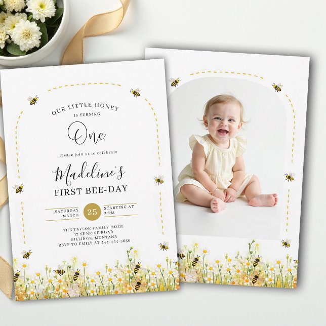 Invitación Little Honey Bee-Day Wildflower Photo 1st Birthday (little honey bee one first birthday party photo arch invitation wildflowers watercolor summer)