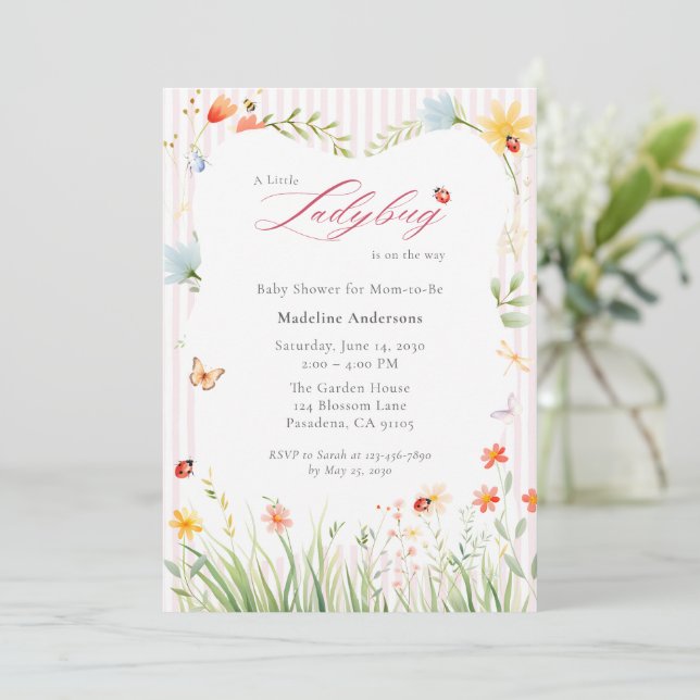 Invitación Little Ladybug Wildflower Baby Shower (Anverso de pie)