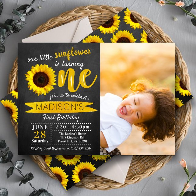 Invitación Little Sunflower Chalkboard Foto de cumpleaños 1 (Subido por el creador)