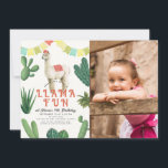 Invitación Llama Fun Alpaca Cactus Kids Birthday Photo<br><div class="desc">Esta encantadora invitación a la llama "divertida" para la foto de su cumpleaños incluye un fondo crema con una llama/alpaca,  banderas de afinamiento y cactus con acuarela. El lado inverso tiene cactus en acuarela. Personalízalo para tus necesidades. Puedes encontrar productos coincidentes en mi tienda.</div>