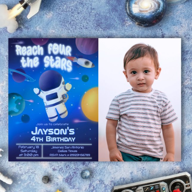 Invitación Llega Cuatro a las Estrellas - Espacio Exterior (Reach Four the Stars - Outer Space Landscape Invitation with Picture)