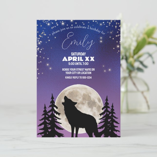Invitación Lobo y silueta lunar bajo las estrellas (Anverso de pie)
