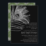 Invitación Logotipo de Silver Bat Mitzvah, Purpurina de pluma<br><div class="desc">Este diseño presenta una elegante pluma de pavo real purpurina plateado sobre un fondo negro con su información de Invitación a Bat Mitzvah debajo. Personalice editando el texto en los cuadros de texto. Añada su logotipo corporativo al dorso del diseño. Diseñado para ti por Evco Studio www.zazzle.com/store/evcostudio #batmitzvah #batmitvahinvitaciones #invite...</div>