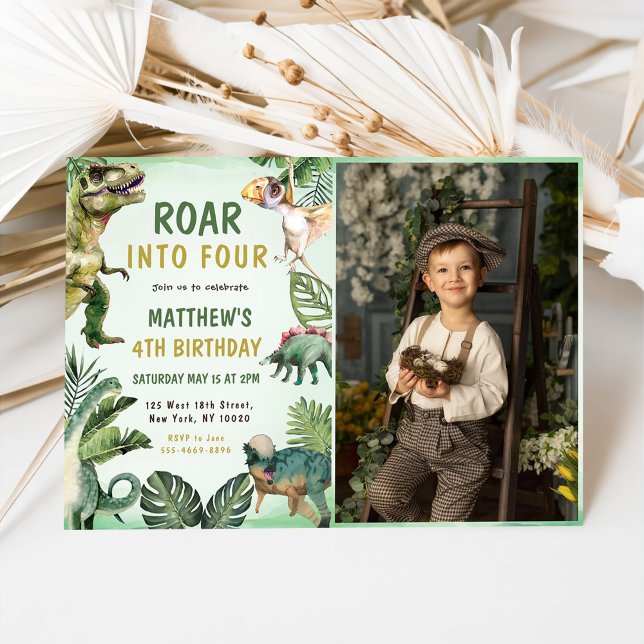 Invitación Los dinosaurios rotan hacia el cuarto cumpleaños d (Subido por el creador)