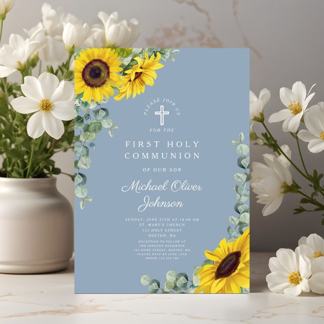 Invitación Los girasoles azules modernos son la primera comun (Modern Blue Sunflowers First Holy Communion Invitation)