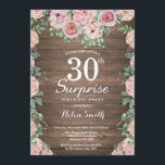 Invitación Los ruidosos pueblos rosados florales sorprenden p<br><div class="desc">Los ruidosos pueblos rosados florales sorprenden a las mujeres con su 30 cumpleaños. Flor floral acuarela. Elegantes flores rosas y peones. Cumpleaños de adultos. Fondo De Madera Rústica. Retro Vintage de campo. 13. 15. 16. 18. 20. 21. 30. 40. 50. 60. 70. 80. 90. 100. Cualquier edad. Para más personalización,...</div>