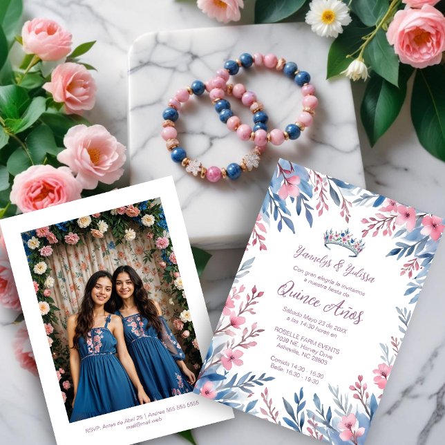 Invitación Lovely Twins Botanical Frame Tiara Spanish Photo  (Lovely Twins Sisters Botanical Frame Spanish Photo Mis XV Invitations Cards in Blue & Pink Tiara)