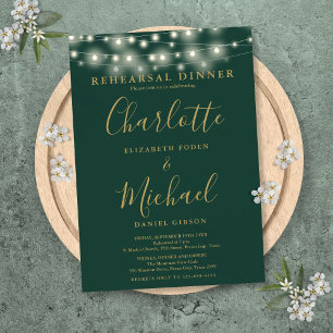 Invitación Luces de Cadena Cena de Ensayo Verde Dorado Script