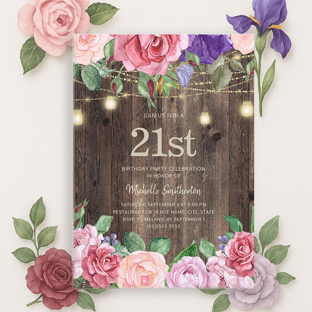 Invitación Luces de Cadena de Flores Moradas Rosadas Rústicas (Pink and purple watercolor floral and string lights on rustic wood 21st birthday party invitation)