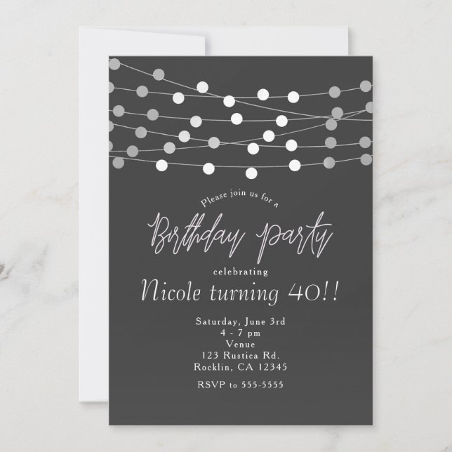 Invitación Luces de Cadena de Plata Gris Cumpleaños Moderno (Anverso)