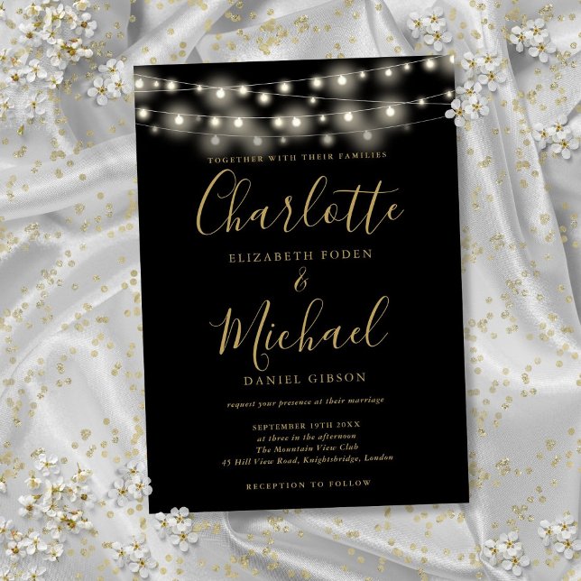 Invitación Luces de Cadena Negras Doradas Boda con Letra Eleg (String Lights Black Gold Elegant Script Wedding Invitation)