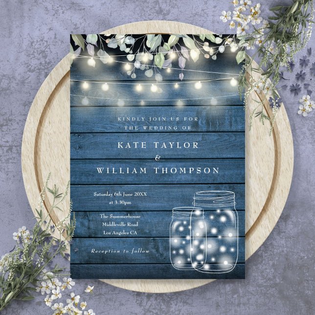 Invitación Luces de Cuerda de Madera Rústica Azul para Bodas  (Blue Rustic Wood String Lights Mason Jar Wedding Invitation
)