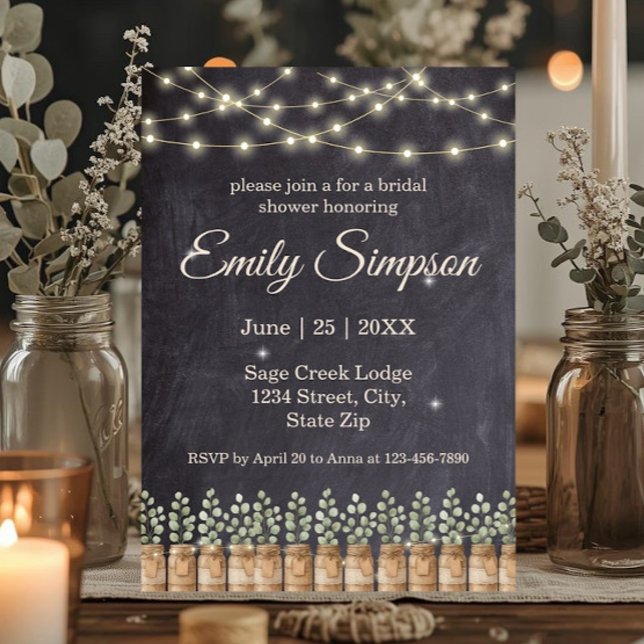 Invitación Luces de Cuerda Rústicas para Despedida de Soltera (Rustic eucalyptus bridal shower invitation with mason jars, string lights, and farmhouse charm.)