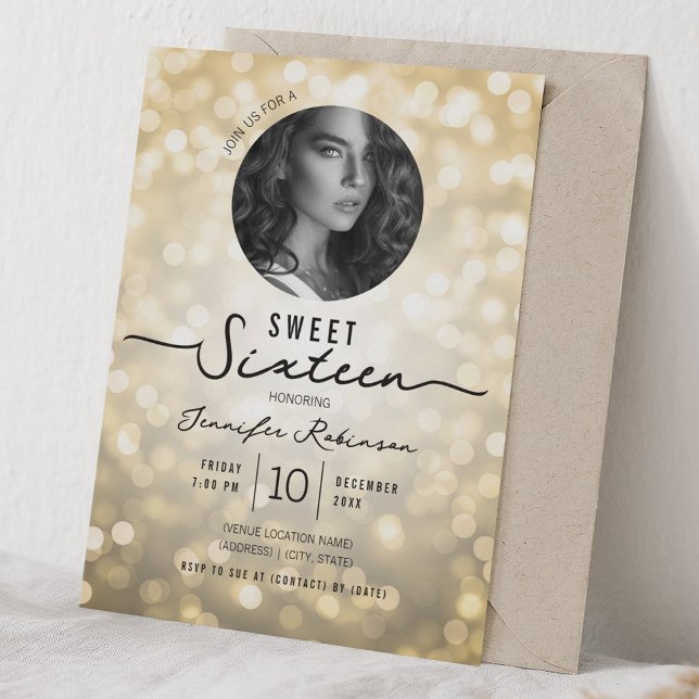 Invitación Luces Elegantes con Brillo Cumpleaños Sweet 16 Dor (Elegant Glitter Lights Sweet 16 Birthday Gold Invitation)