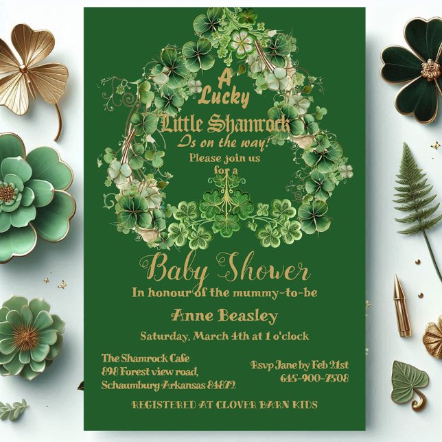 Invitación Lucky Little Shamrock Green Gold Leaf Baby Shower (Lucky Little Shamrock Green Gold Leaf Baby Shower Invitation)