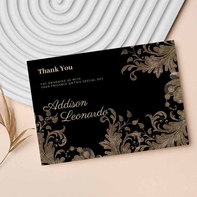 Invitación Lujo moda oro negro encaje floral Gracias (Luxury chic black gold floral lace Thank You)