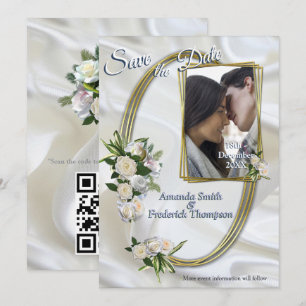 Invitación Lujosa seda blanca fluida y rosas blancas.