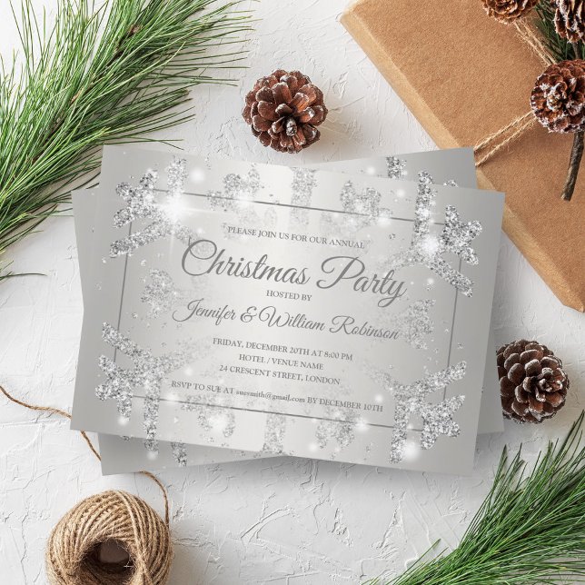 Invitación Lujoso Purpurina de plata fiesta navideña de nieve (Luxurious Silver Glitter Snow Xmas Holiday Party Invitation)
