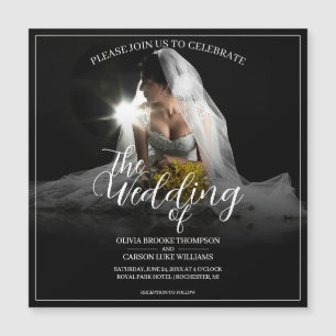 Invitación Magnética Anuncio de Boda con Novia Sentada - Clásico