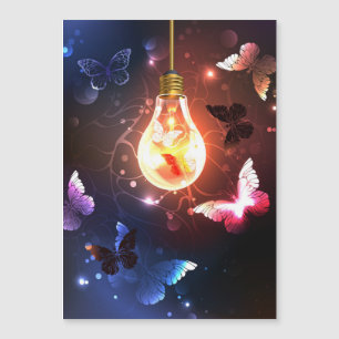 Invitación Magnética Bombilla brillante con mariposas nocturnas