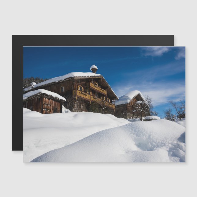 Invitación Magnética Cabañas de madera tradicionales en la nieve (Anverso/Reverso)