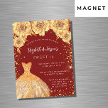 Invitación Magnética Dulce 16 purpurinas de oro rojo vestido rosas de l<br><div class="desc">Una invitación magnética moderna, elegante y glamorosa para una fiesta de 16 y 16 años de dulce. Un fondo rojo con un polvo falso purpurina de oro, un vestido y rosas dorados, flores. El nombre está escrito con una escritura de estilo con letras a mano moderna. Personalice y agregue los...</div>