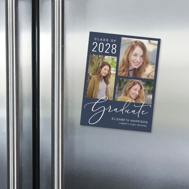 Invitación Magnética Elegante guión foto graduación azul (An elegant photo collage magnetic graduation announcement to celebrate the graduate's achievements)