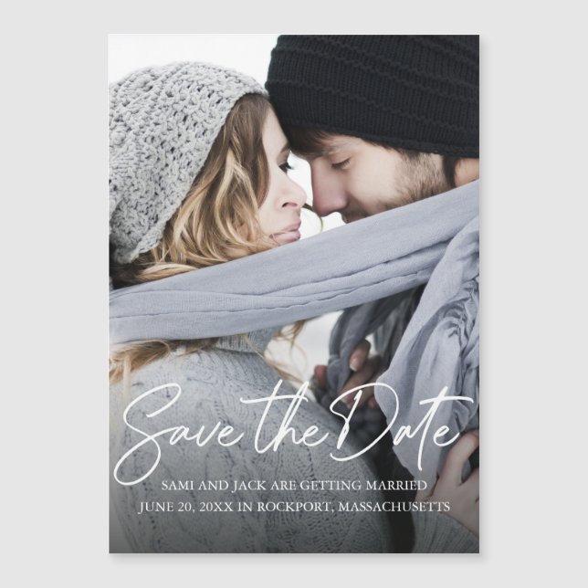 Invitación Magnética Foto Moderna De Caligrafía Blanca Escrita A Mano G (Anverso)