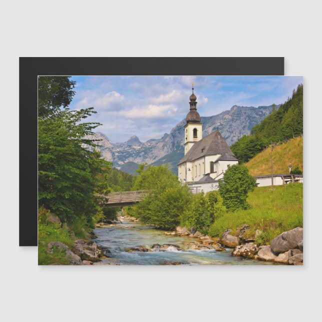 Invitación Magnética Iglesia de montaña con paisaje arrollado (Anverso/Reverso)