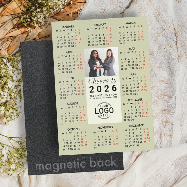Invitación Magnética Logo Photo Sage Green Calendar 2026 Magnetic Card (Subido por el creador)