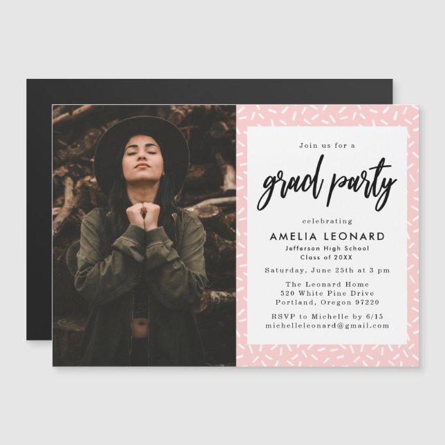Invitación Magnética Partido de graduación de fotos rosadas Rubor con g (Anverso/Reverso)