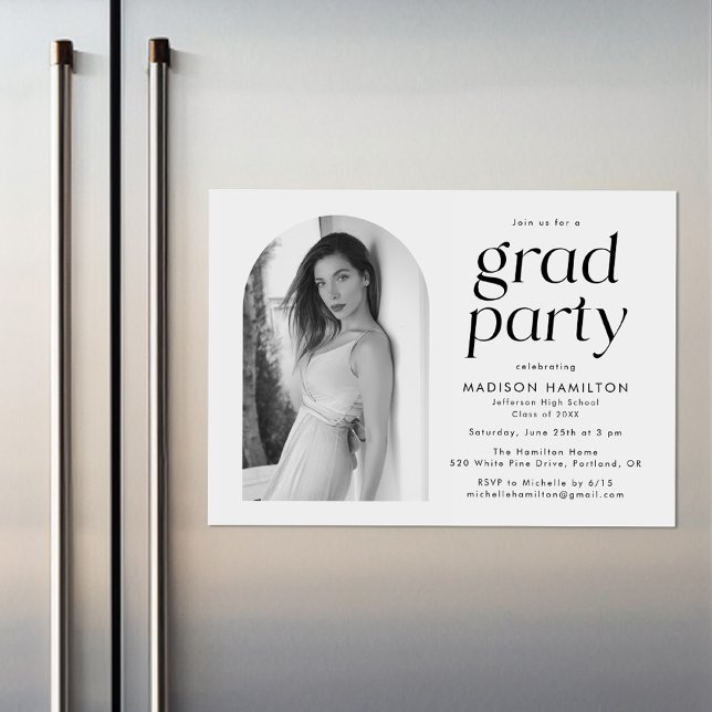 Invitación Magnética Partido Moderno de Graduación de Foto Arco Minimal (Subido por el creador)