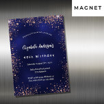 Invitación Magnética Rosa azul marino de cumpleaños oro chispa de lujo<br><div class="desc">Una invitación moderna,  elegante y glamurosa para una fiesta de cumpleaños número 40 (o cualquier edad). Un fondo azul marino,  decorado con purpurinas de imitación de oro rosa,  chispas. El color azul es desigual. Personalice y agregue su nombre y detalles del fiesta.</div>