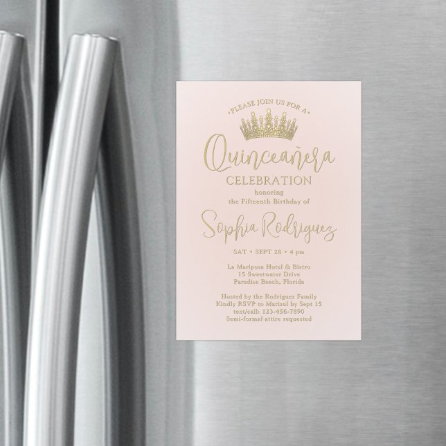 Invitación Magnética Simply Elegant Quinceañera Crown Blush Pink & Gold (Subido por el creador)