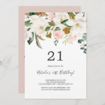 Invitación Magnolia elegante | Blanco y Rubor 21º cumpleaños<br><div class="desc">Esta elegante invitación a los 21 años de la magnolia blanca y ondulada es perfecta para un evento moderno y elegante. El diseño floral suave incluye peonías de color agua rosado, magníficas flores de magnolia blanca y algodón con hojas doradas y verdes en un arreglo lujoso. Personaliza la parte trasera...</div>