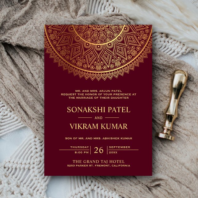 Invitación Mándala de boda india tradicional de oro de Borgoñ (Subido por el creador)