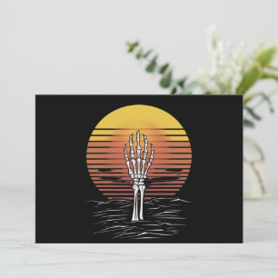 Invitación Mano de Zombie espeluznante de puesta de sol retro