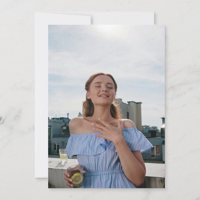 Invitación Mano Dibujó Un Poco Tini Antiguo Martini Cumpleaño (Reverso)