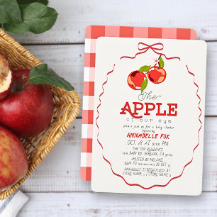 Invitación Manzana de nuestros Ojos Niña con Lazo Rojo Fiesta
