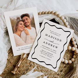 Invitación Marco de foto ondulado negro moderno para boda