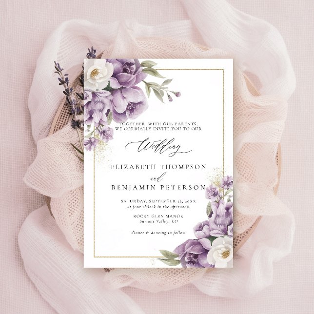 Invitación Marco floral de marfil morado marfil - elegante ma (purple ivory gold wedding invitation watercolor elegant floral mauve green barn ranch garden)
