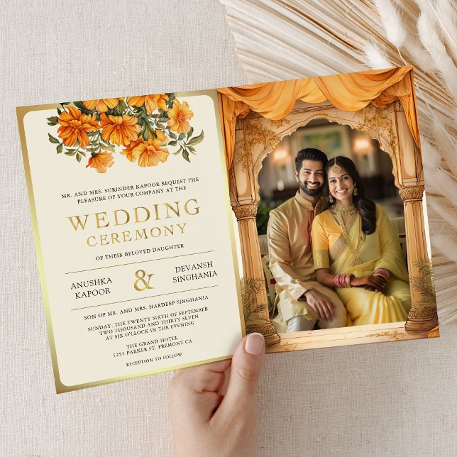 Invitación Marigold Floral Yellow South Indian Mandap Boda (Subido por el creador)