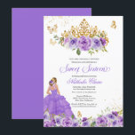 Invitación Mariposa dulce 16   Flores de color morado<br><div class="desc">Dulce invitación de cumpleaños en tonos lilas y lavanda de púrpura con mariposas de oro y una hermosa tiara y un chica en un vestido de bola de flujo. Visita la tienda para ver más variaciones en el tono de piel y combinaciones de colores</div>