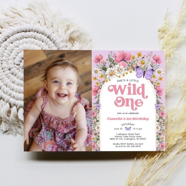 Invitación Mariposa Flor silvestre 1er cumpleaños foto (Butterfly Wildflower 1st Birthday Photo Invitation)