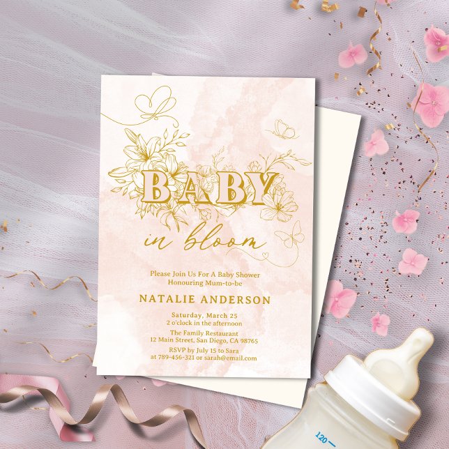 Invitación Mariposas Florales De Guión Rosa Rubor Beben En Bl (Blush Pink Script Floral Butterflies Baby In Bloom Invitation)