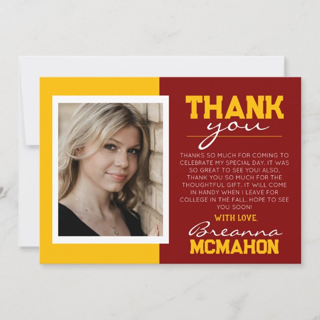 Invitación Maroon & Gold Graduation Photo Thank You Card (Anverso)