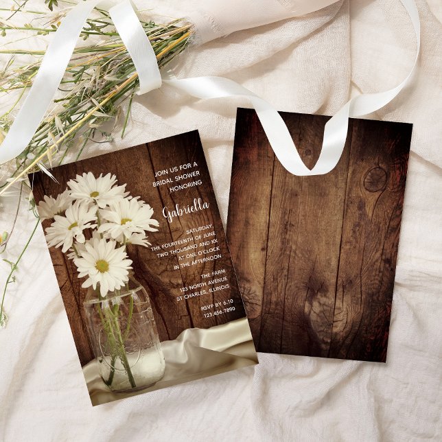 Invitación Mason Jar y White Daisies Barn Bridal Shower (Subido por el creador)